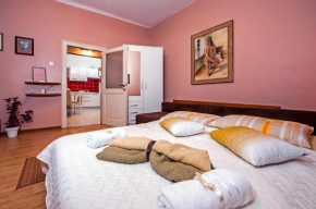 STELA - One Bedroom Apartment